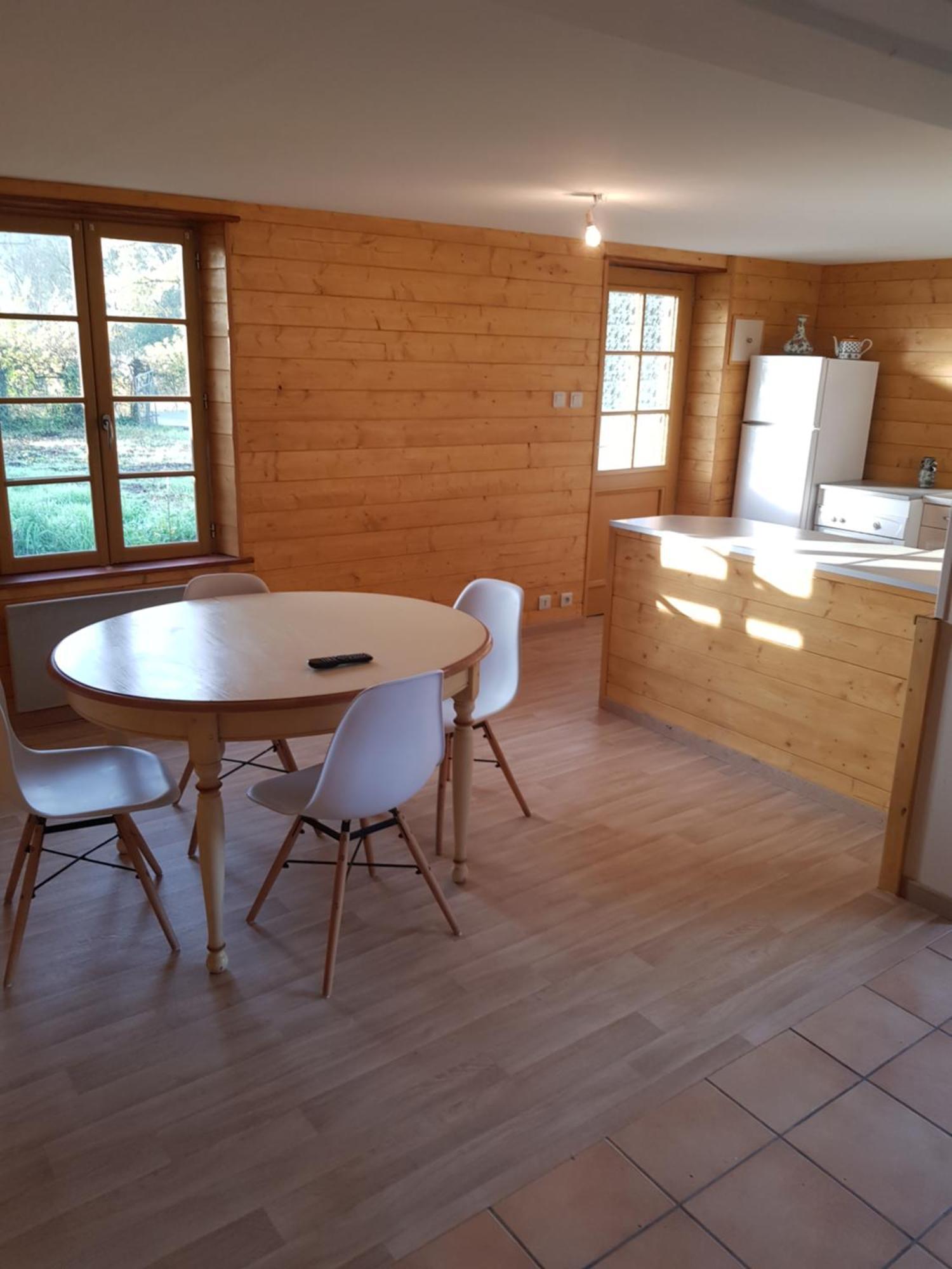 La Maison Dans Les Bois Soucelles Exterior foto