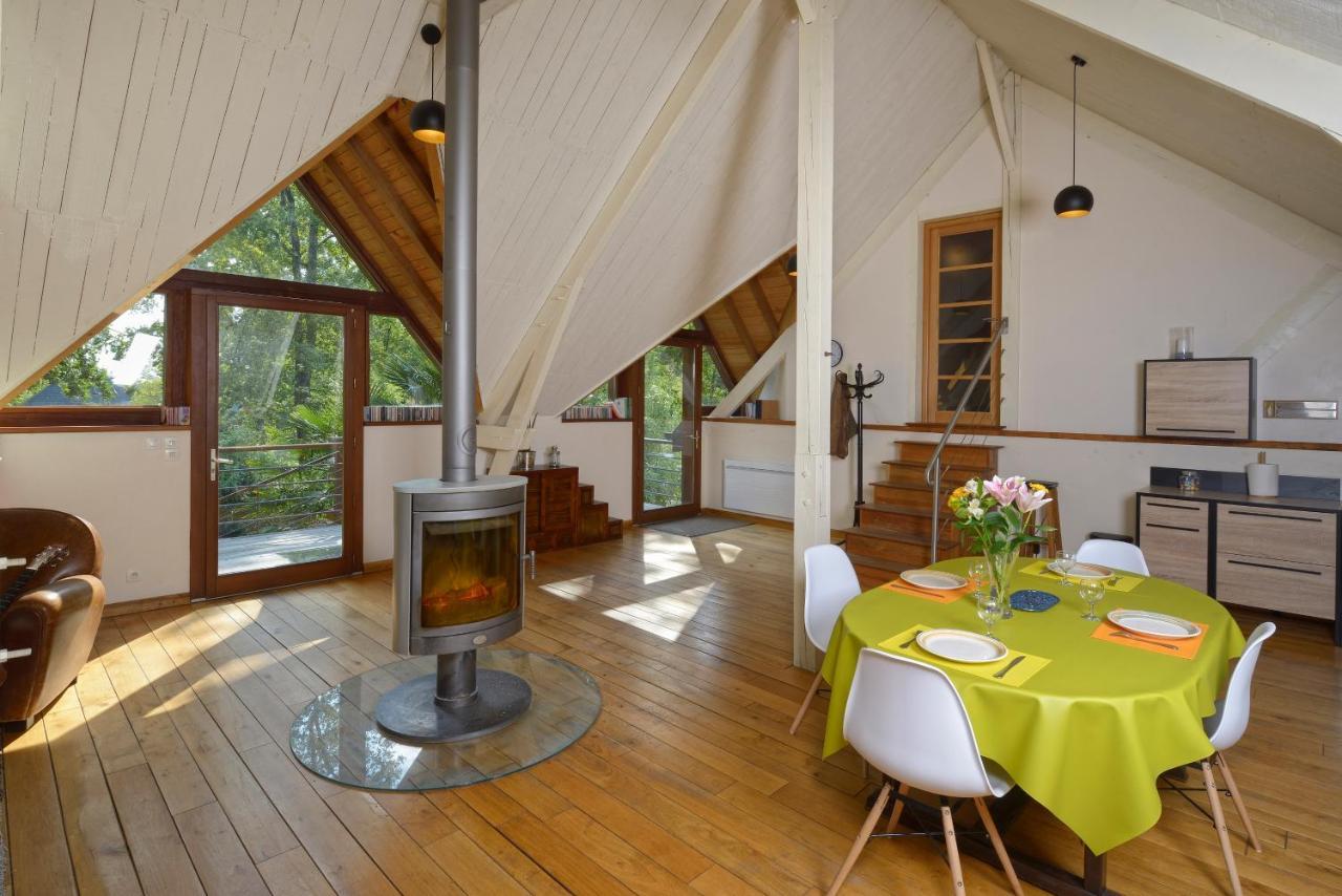 La Maison Dans Les Bois Soucelles Exterior foto