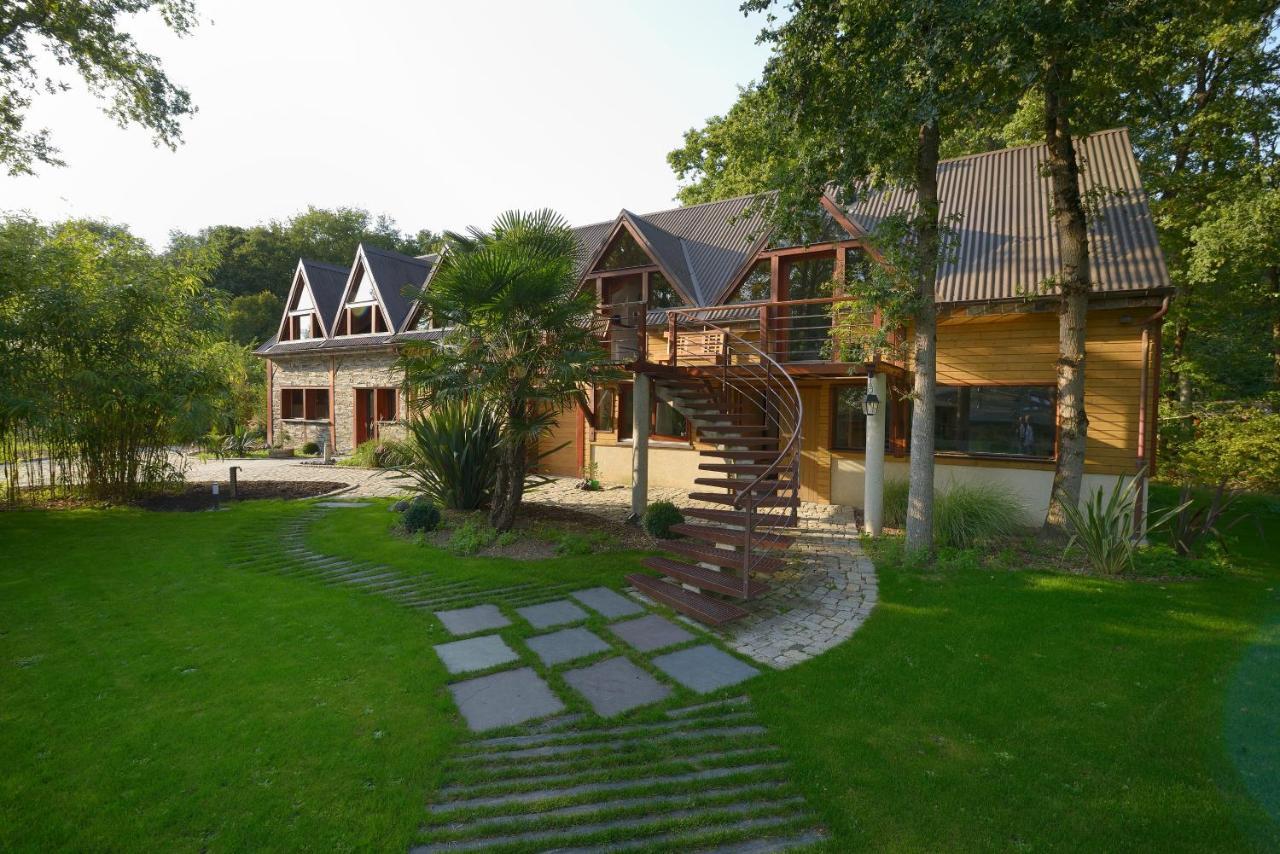 La Maison Dans Les Bois Soucelles Exterior foto