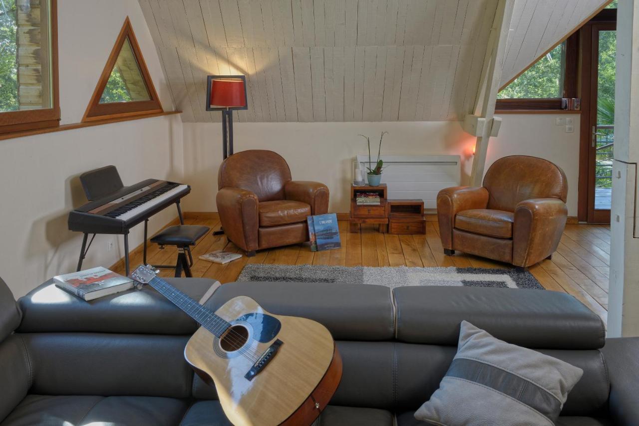 La Maison Dans Les Bois Soucelles Exterior foto